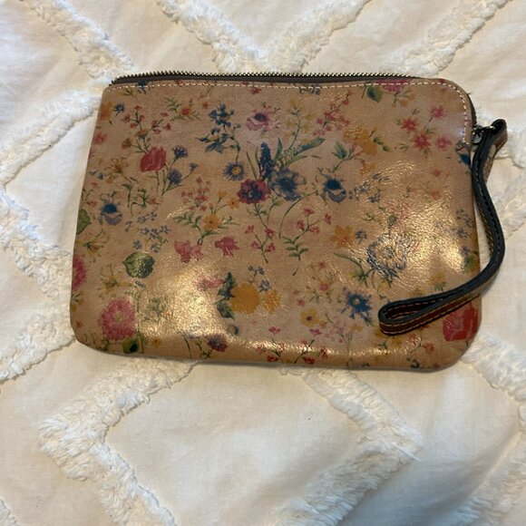 Patricia Nash Flower Print Leather Wristlet - Picture 1 of 4